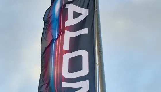 Auto Salon Flag